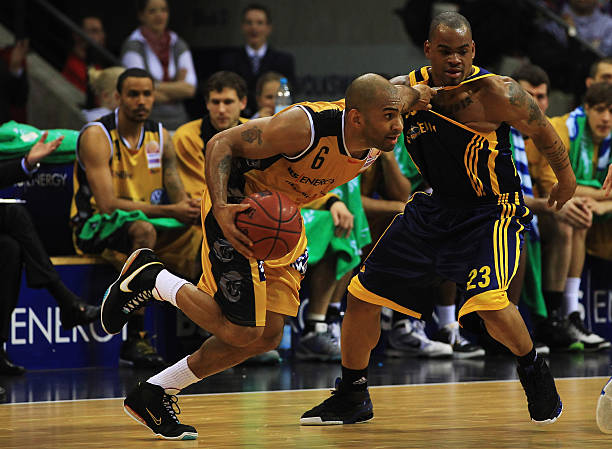 中国足球需 中国足球需